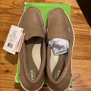 Crocs women’s shoes size 11
